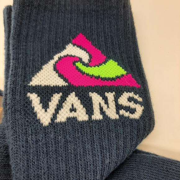 NWT Vans Navy Blue Triangle Wave Socks - Picture 2 of 3